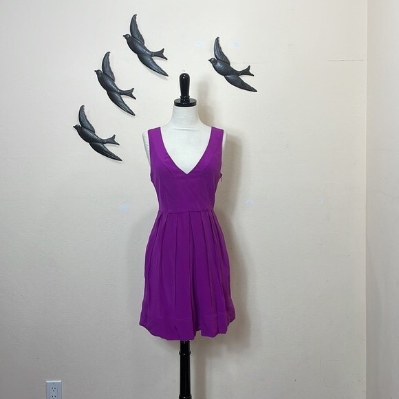 NEW! Walter Baker Magenta CDC Cutout Bow Back Silk Pleated Front Cocktail Dress - Picture 1 of 7